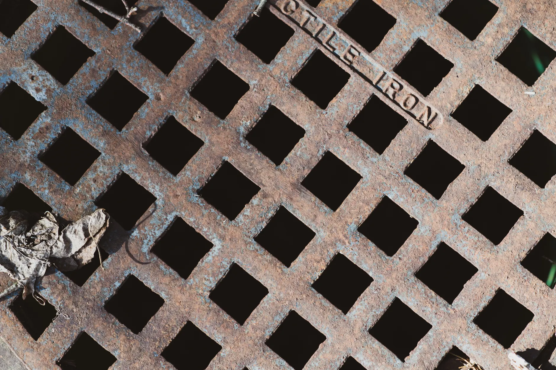 Cast-Iron & Clay Sewer Laterals in Century-Old Stock